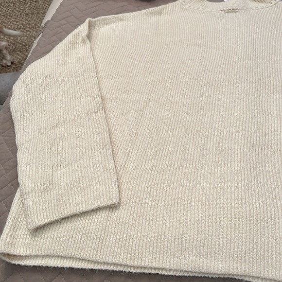 GAP Cream Ribbed Crewneck Sweater/NWT/XL & XXL - Picture 9 of 16